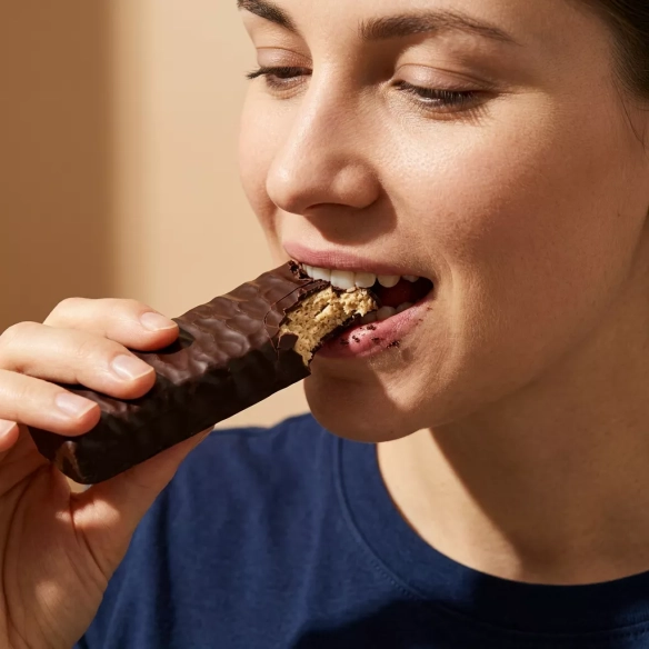 Barrita proteica 50% chocolate con sabor caramelo salado