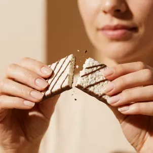 Snack proteico de arroz con chocolate | 60 kcal por unidad