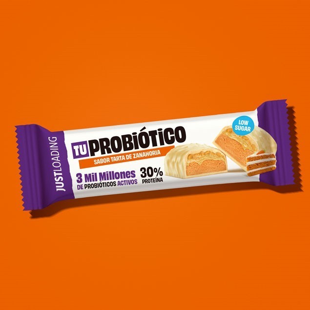 Protein bar with carrot cake flavor and probiotics